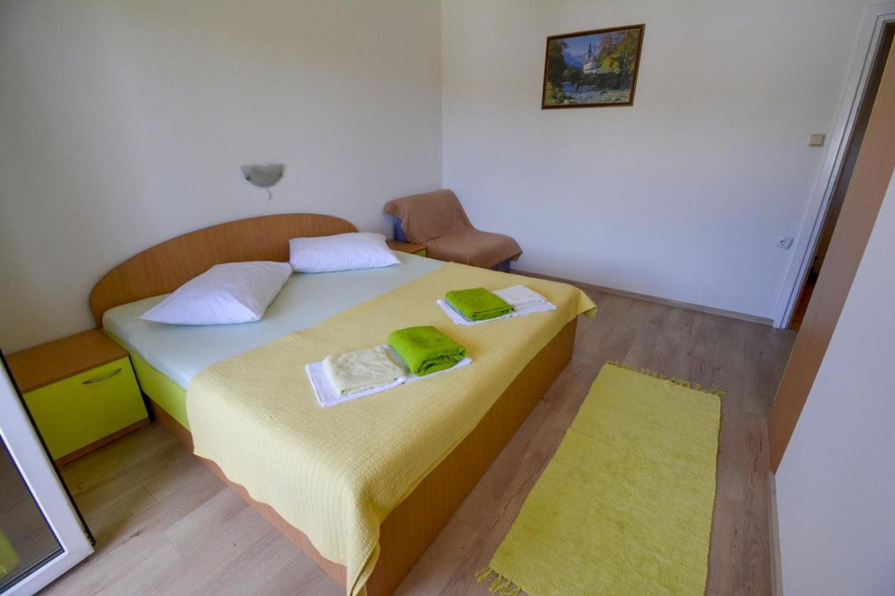 Apartmani Zlata Supetarska Draga Exteriör bild
